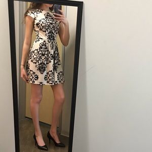 Women’s Dress Sz 1/2